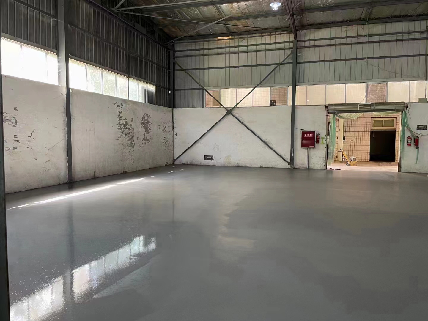 <b>如何避免灌浆料施工中的气泡问题？</b>